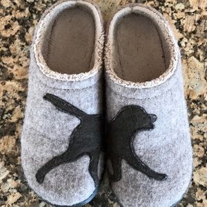 chocolate lab slippers